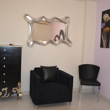 Hostal Mont Royal Аликанте Екстериор снимка
