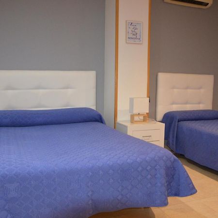 Hostal Mont Royal Аликанте Екстериор снимка