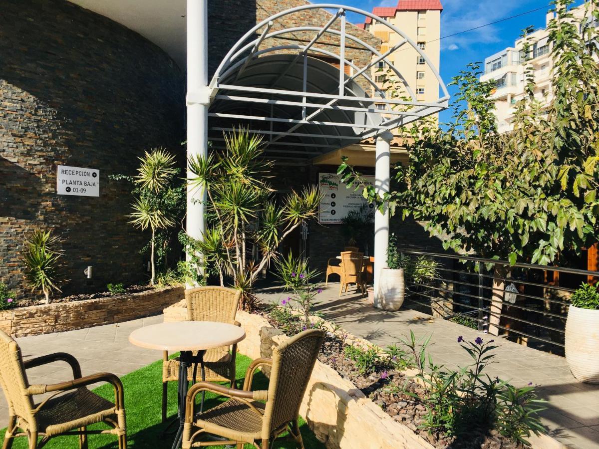 Hostal Mont Royal Аликанте Екстериор снимка