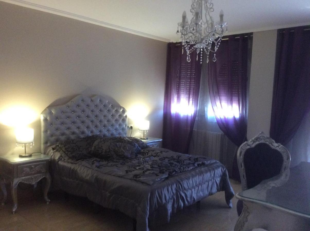 Hostal Mont Royal Аликанте Екстериор снимка