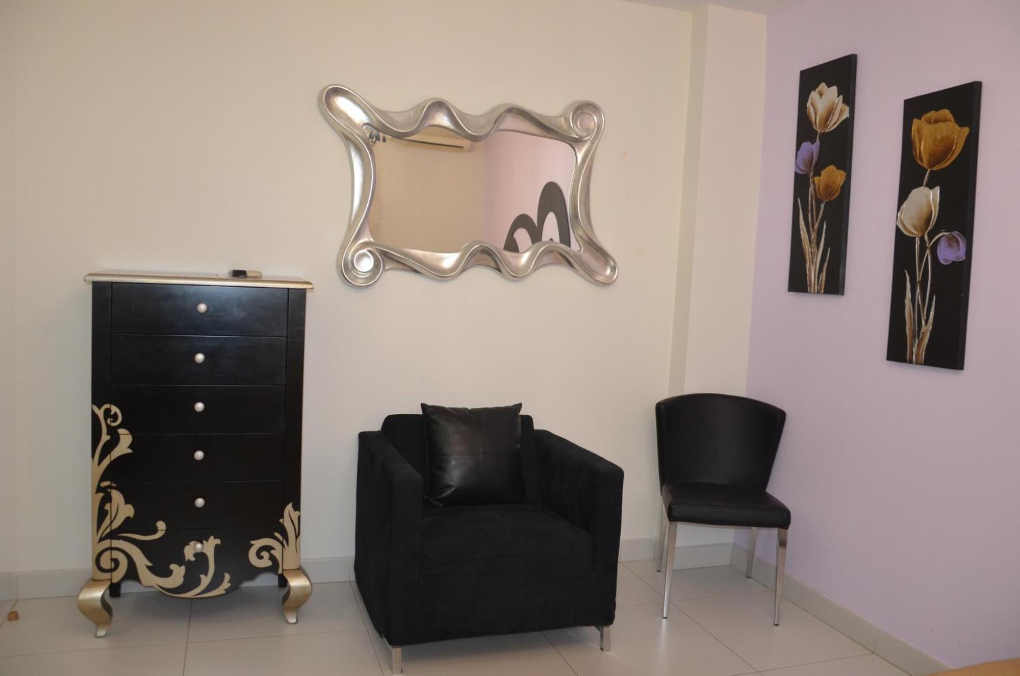 Hostal Mont Royal Аликанте Екстериор снимка