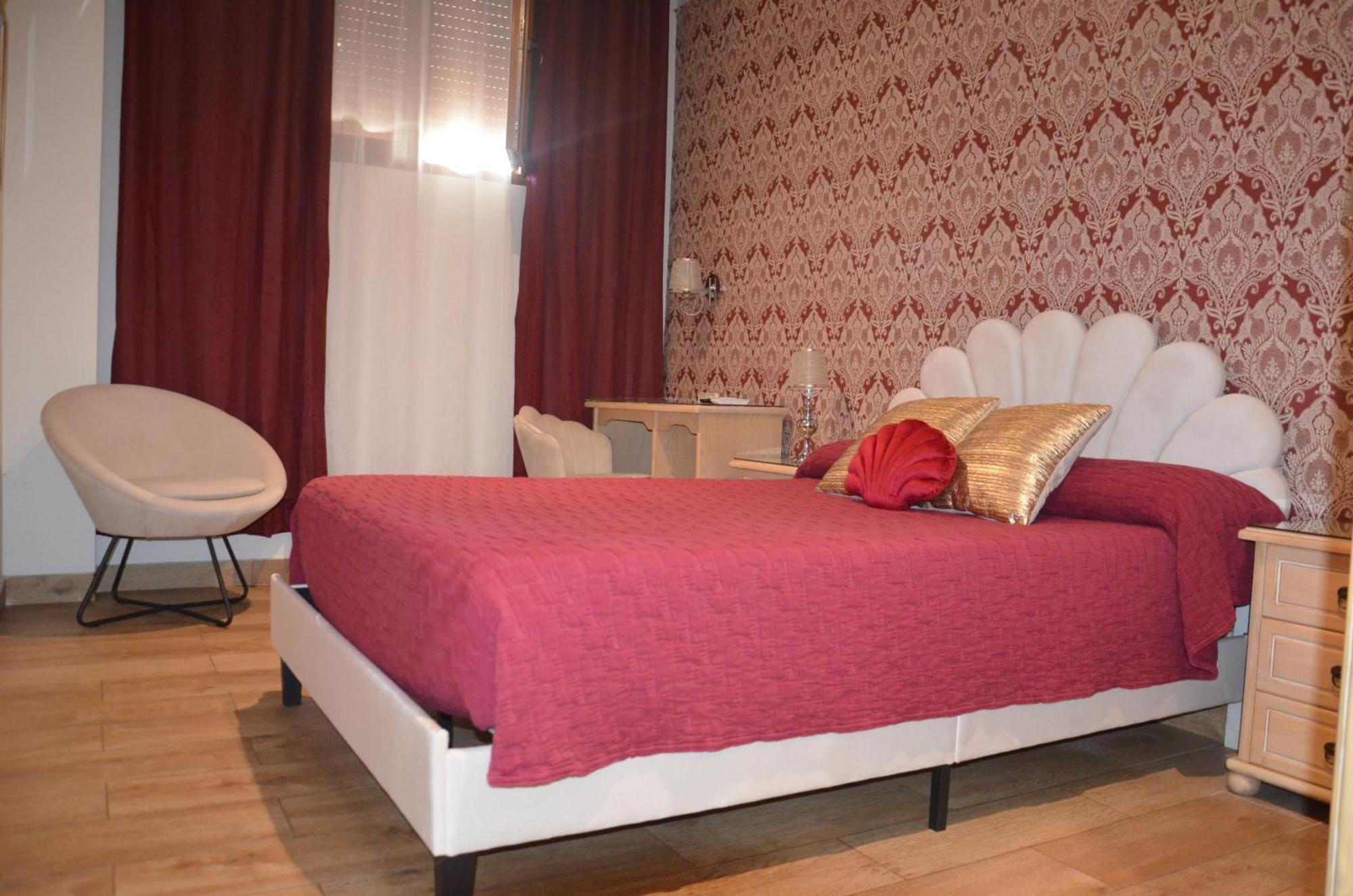 Hostal Mont Royal Аликанте Екстериор снимка